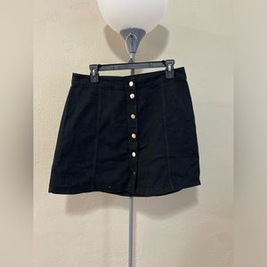 H&M || cute black skirt